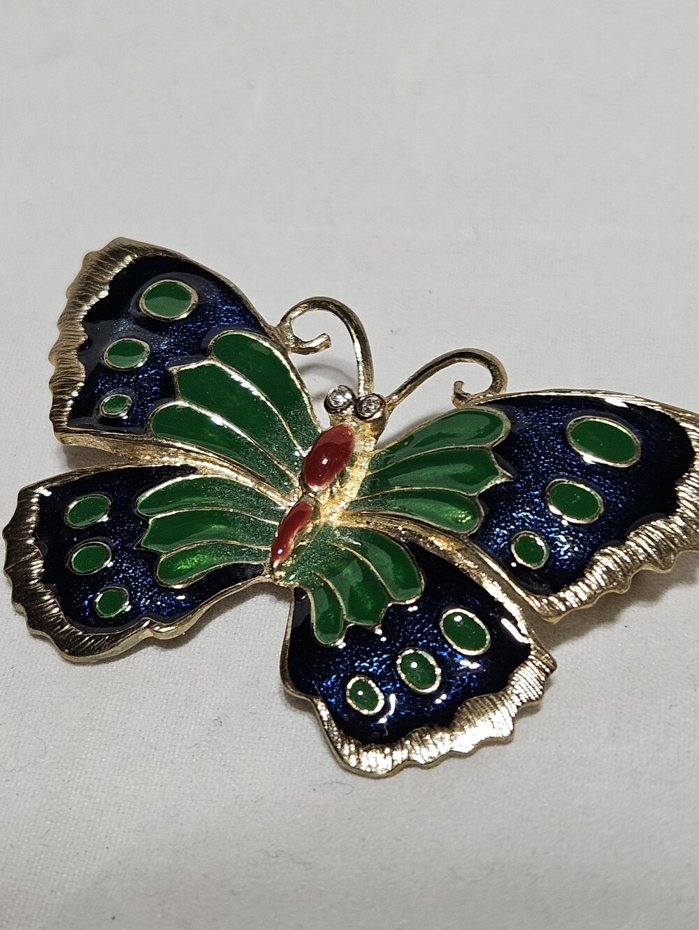 Vintage Enamel Cloisonne Butterfly Brooch Pin Gold Tone Blue Green Red - Picture 4 of 8